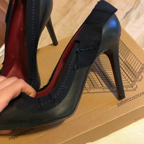 Lanvin pointed toe pump - Picture 4 of 8